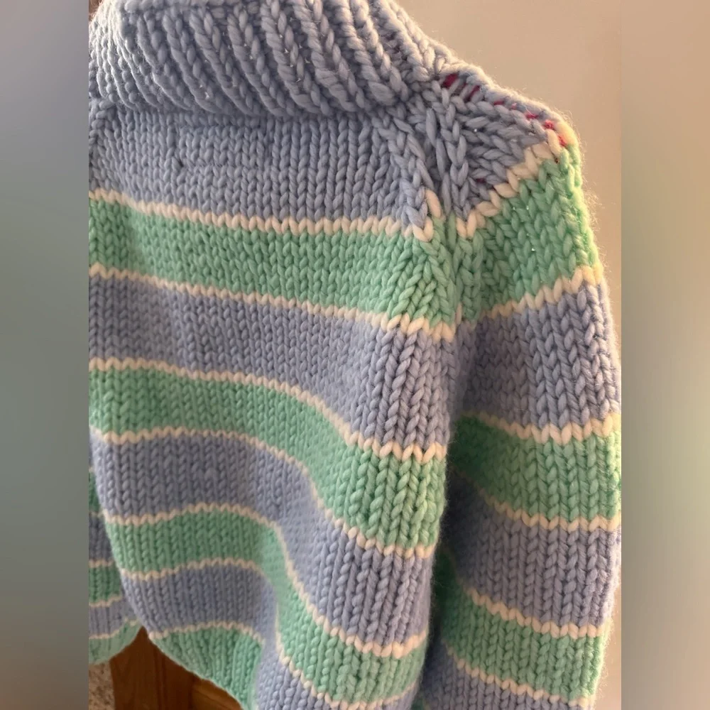 NIB Women’s O/S GOGO Sweaters Stripe Pullover Opal/Blue Bird/Snow - Picture 9 of 11